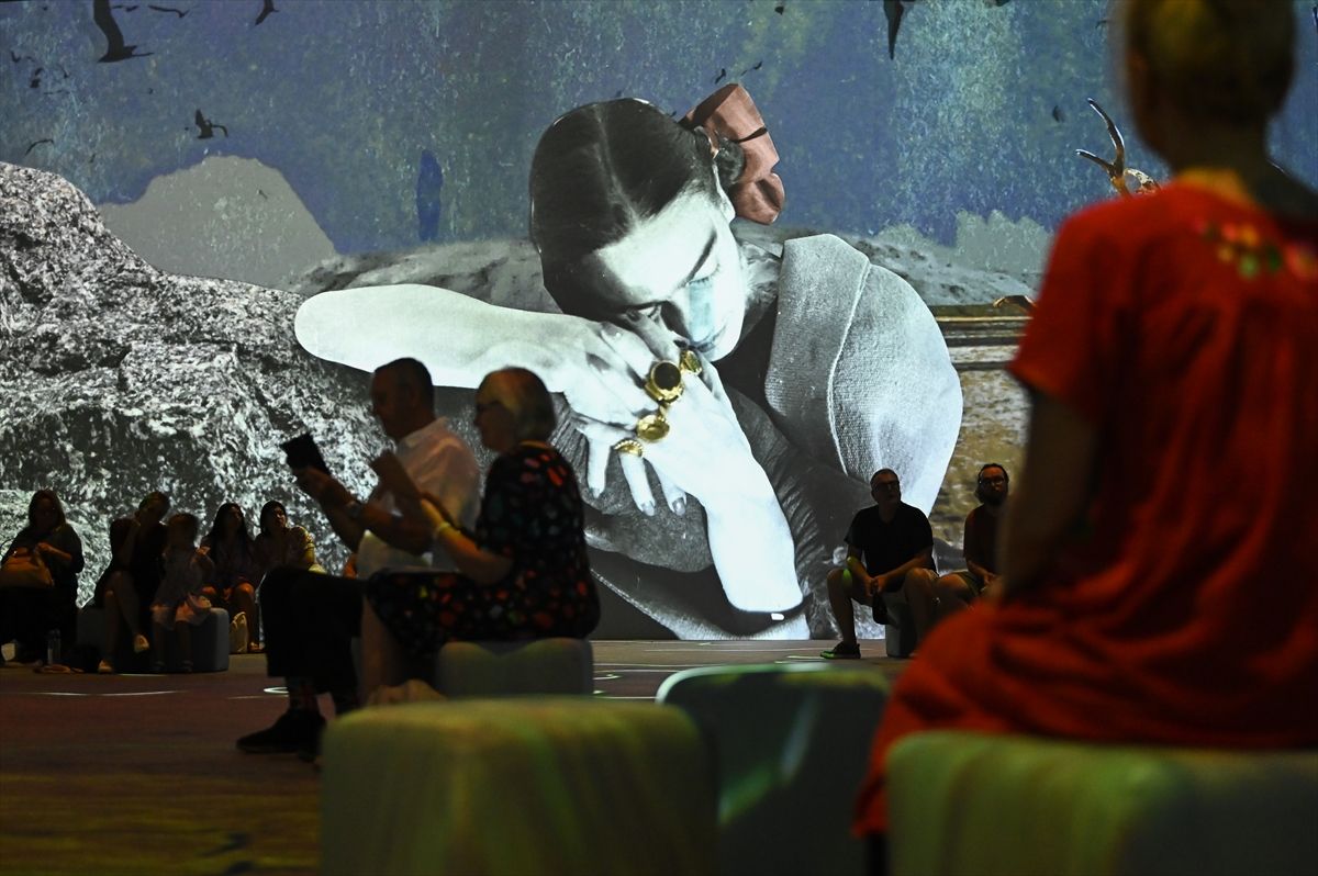 Sidney'de dijital Frida Kahlo sergisi 10