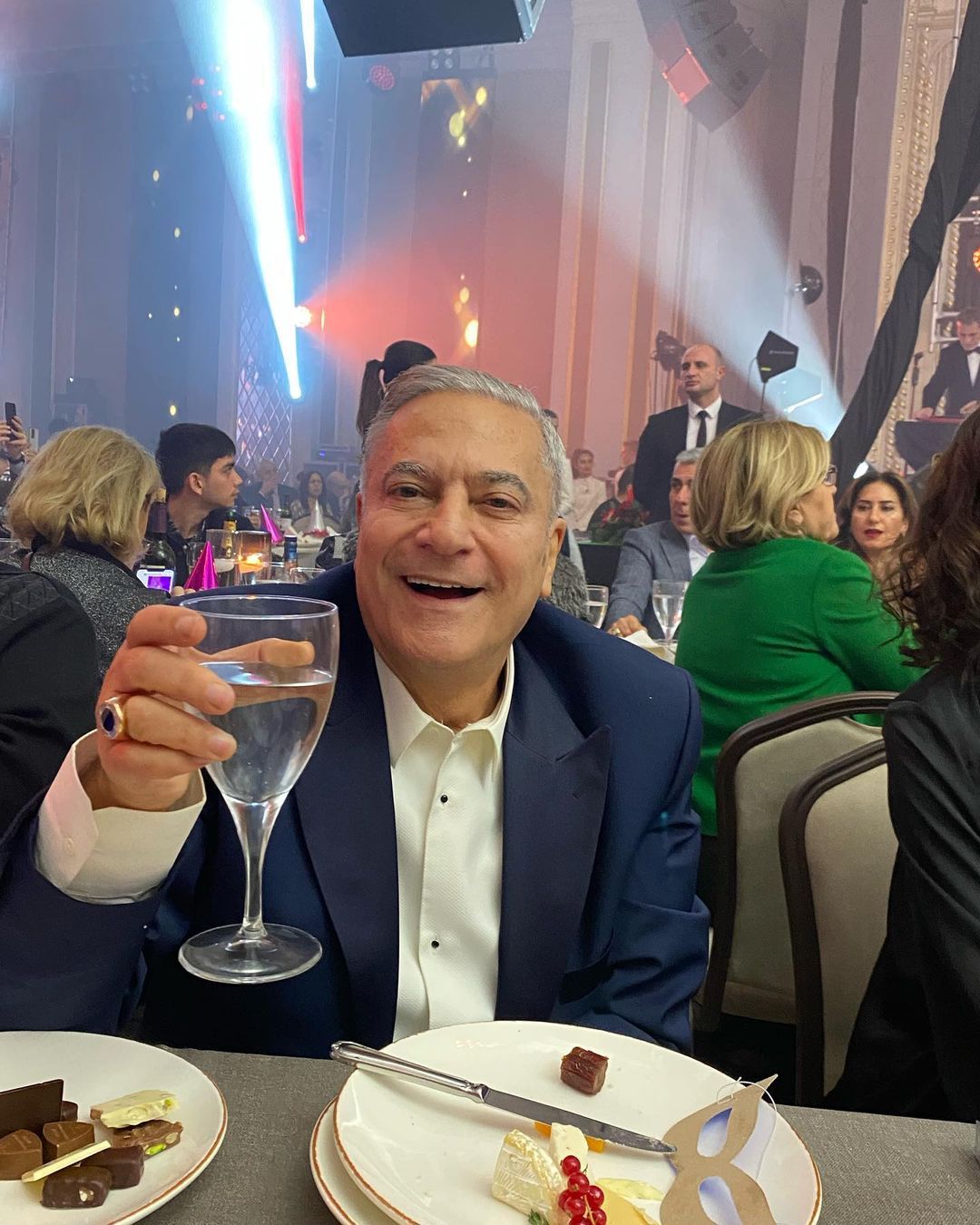 Mehmet Ali Erbil hastaneye kaldırıldı! İşte son durumu! 7