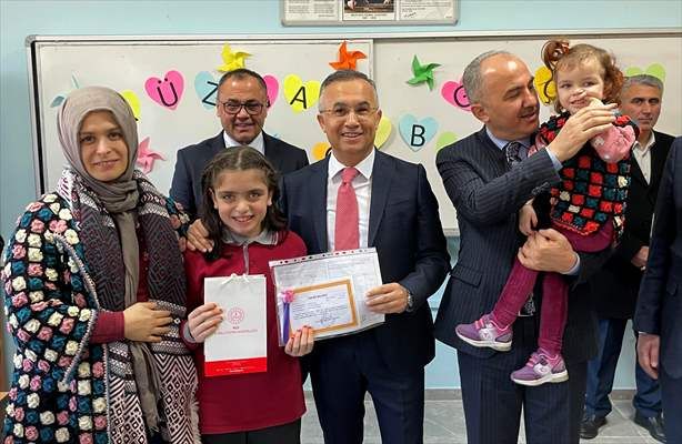 Takdir, teşekkür alanlar dikkat: Devletten 5.104 TL'ye kadar karne ödülü! 6