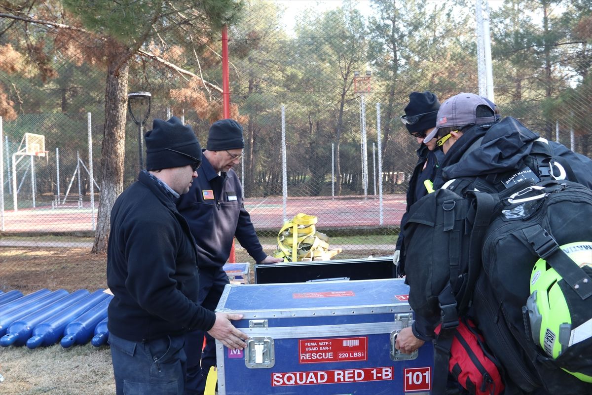 ABD'li yardımsever, Gölcük Depremi'nden 24 yıl sonra yine Türkiye'de! 5