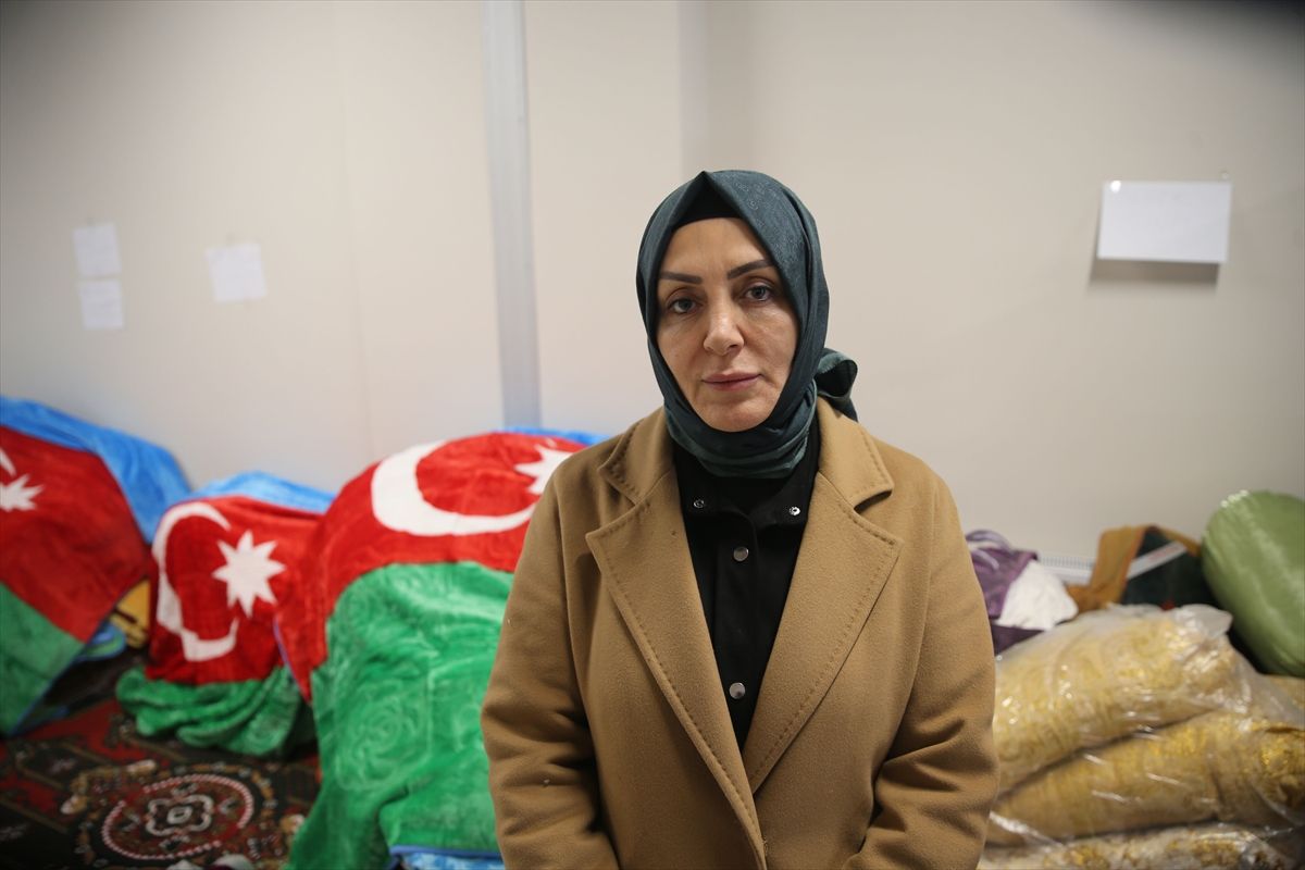 Azerbaycan'dan gelen yardımlardan çıkan notlar duygulandırdı 12