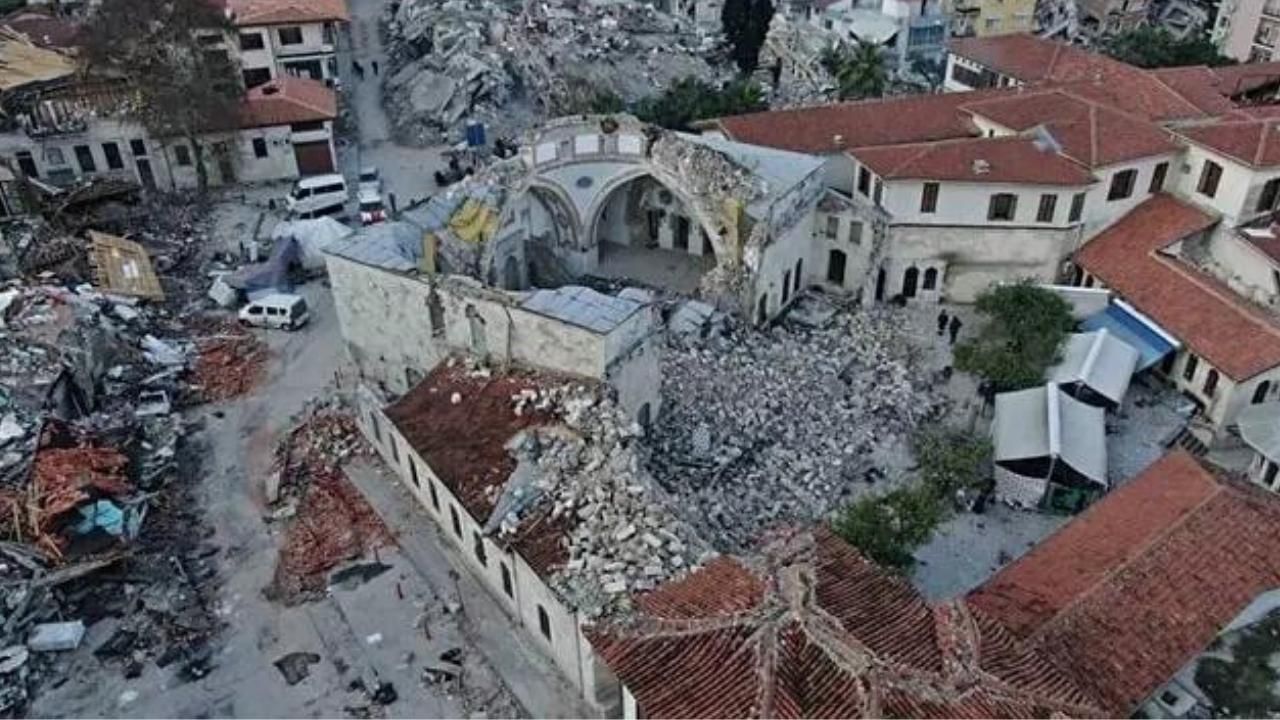 Hatay'da depremden zarar gören tarihi yapılar! 6