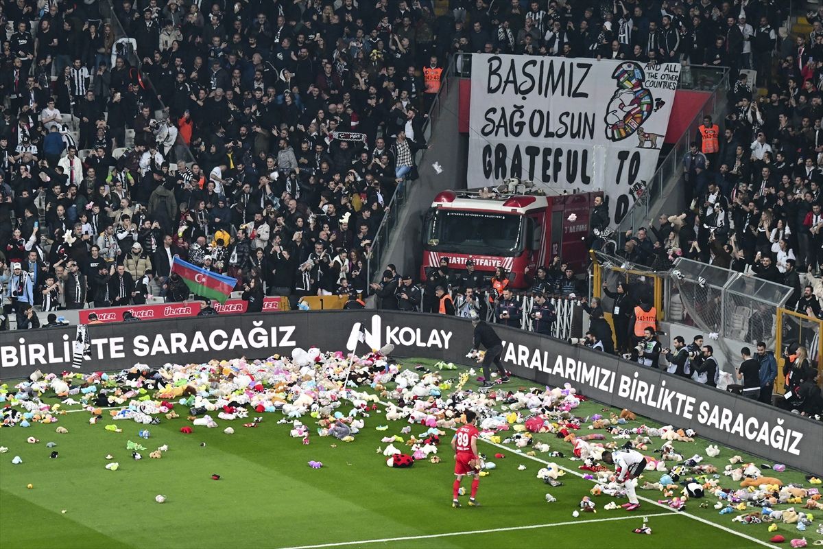 Beşiktaş'tan ''Çocuklar hep gülsün'' mesajı! 7