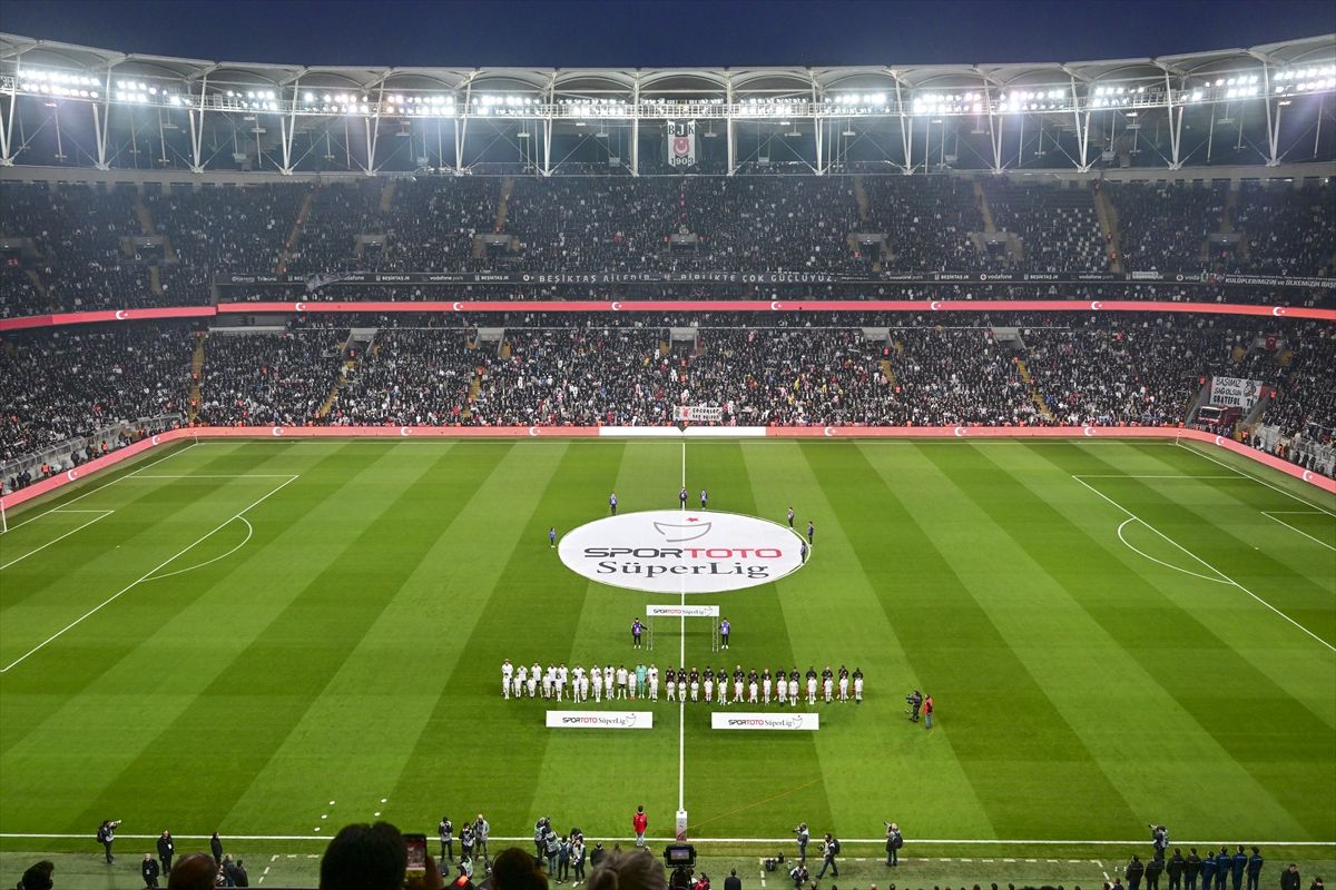 Beşiktaş'tan ''Çocuklar hep gülsün'' mesajı! 14