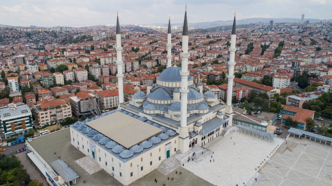 Türkiye'nin en büyük 10 camisi! 8