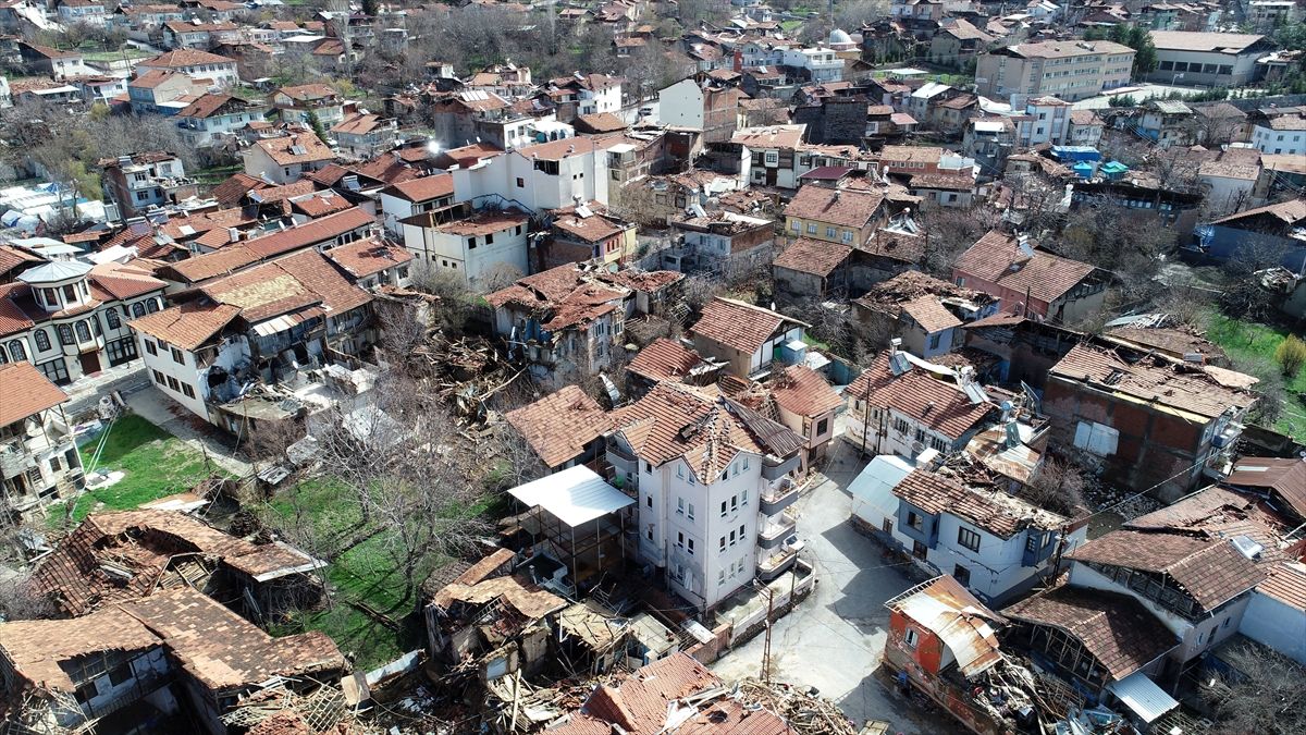 Birçok filmin çekildiği Yeşilyurt'ta 90 konak depremlerde hasar gördü 8