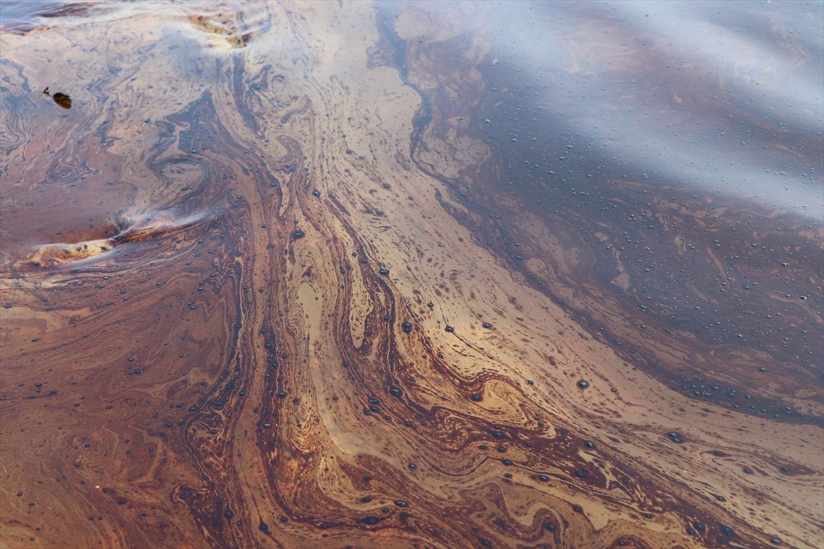 Batman'da petrol boru hattındaki sızıntı dron ile görüntülendi 9