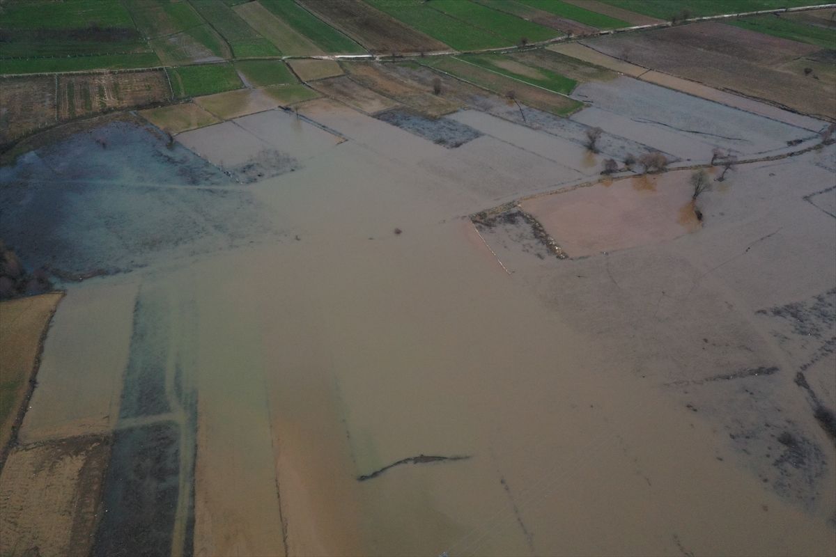 Deprem ve sel Adıyaman tütününü de vurdu! Tarım arazileri havadan görüntülendi! 8