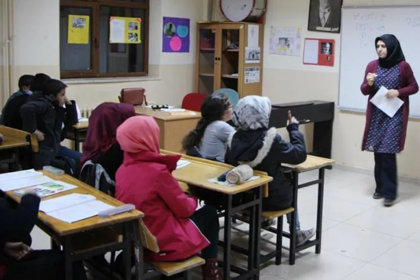 On binlerce alım yapılacak! Memur olmak isteyenlere müjde! 8