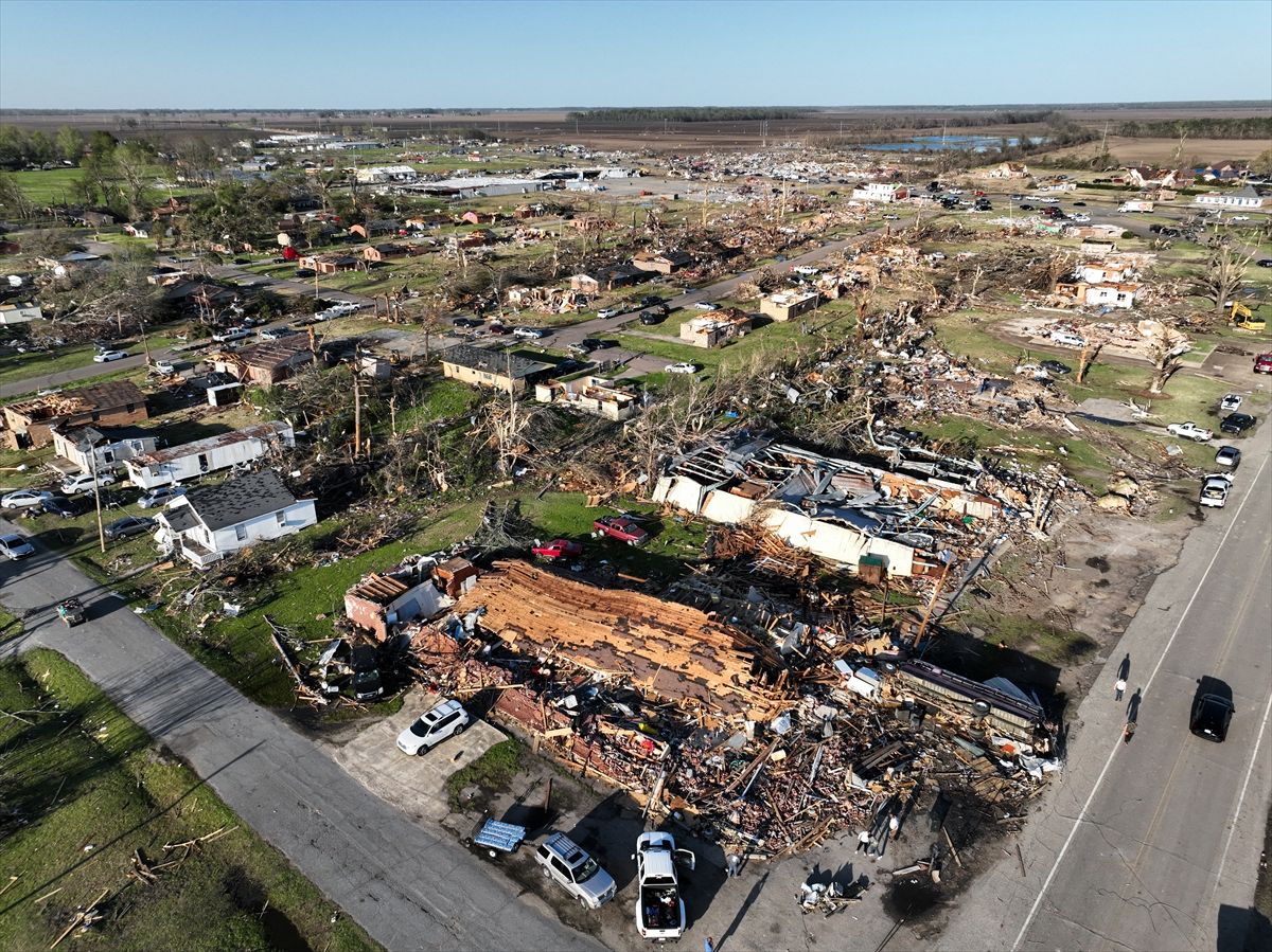 ABD'de hortumların yol açtığı yıkım böyle görüntülendi 6