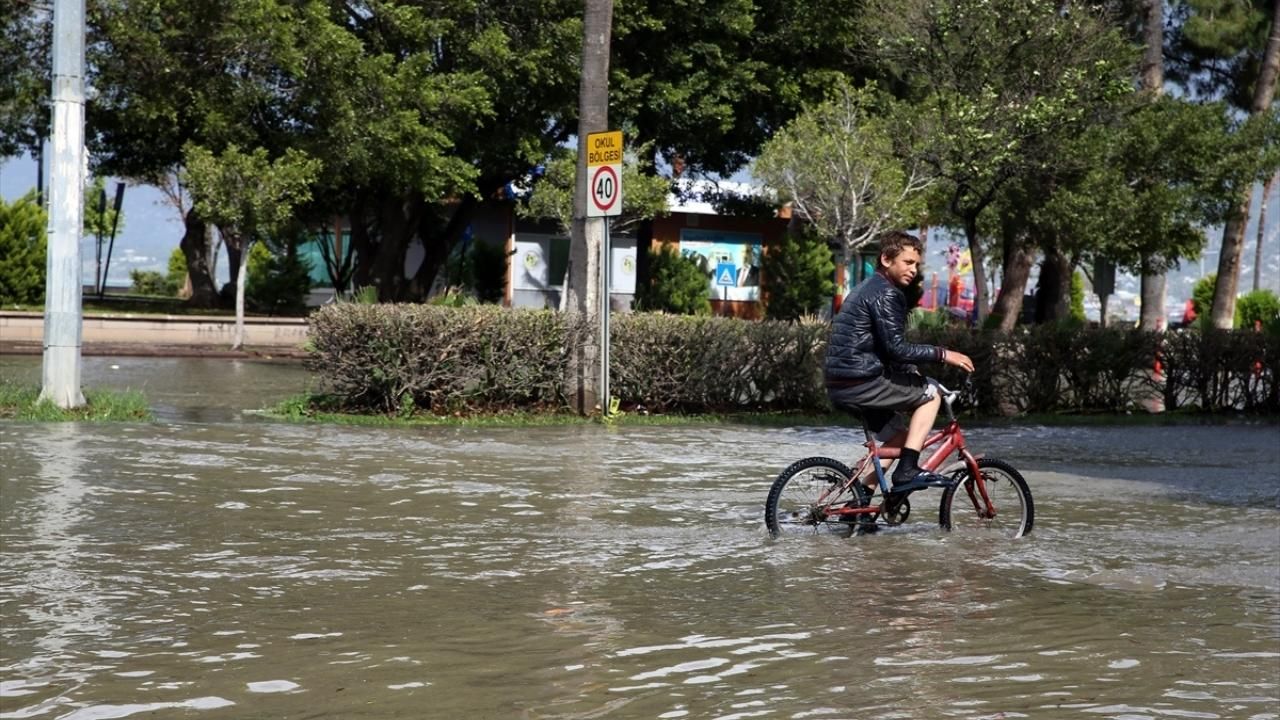 İskenderun'da deniz seviyesi yükseldi! 5