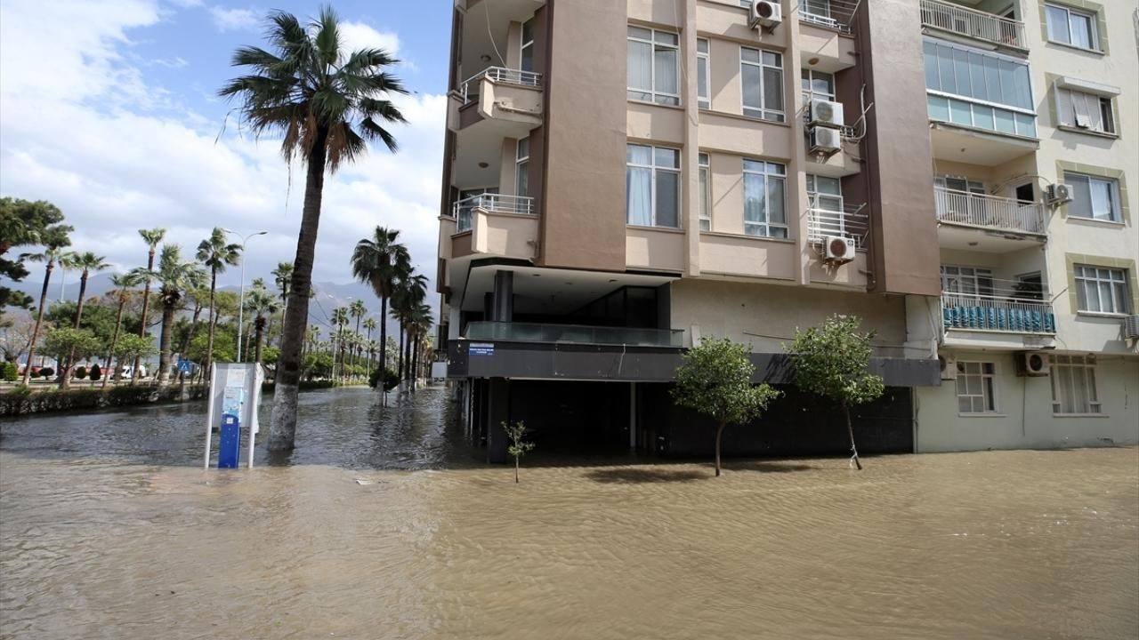 İskenderun'da deniz seviyesi yükseldi! 7