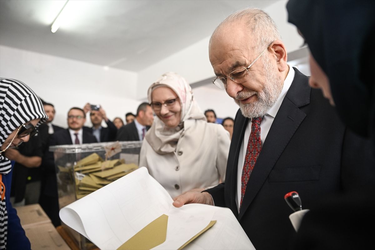 Cumhurbaşkanı adayları ve liderler oylarını kullandı 9