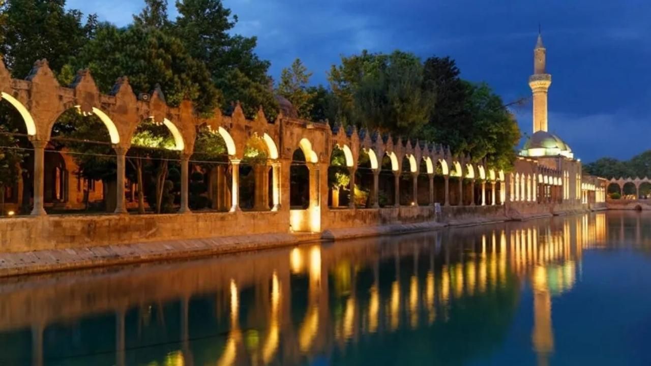 Deprem bölgesindeki illerde oy oranları 12