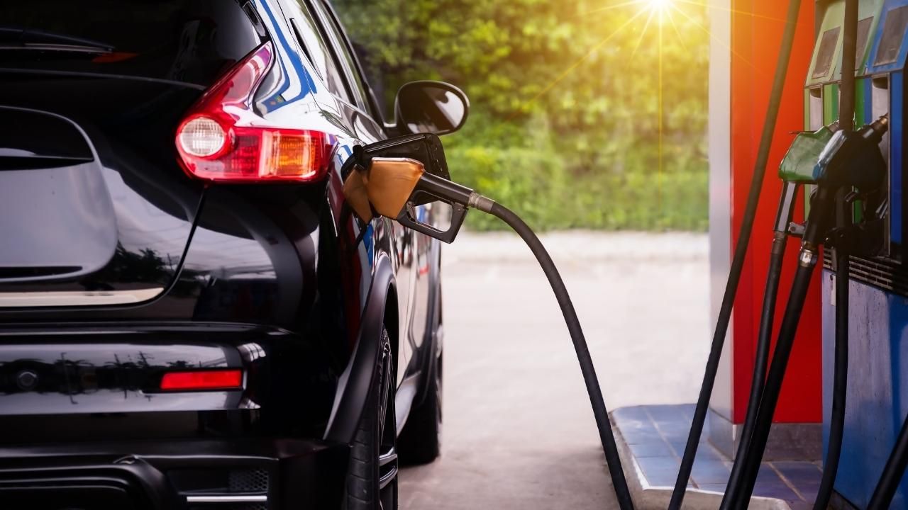 Benzine bir zam daha geliyor! 1