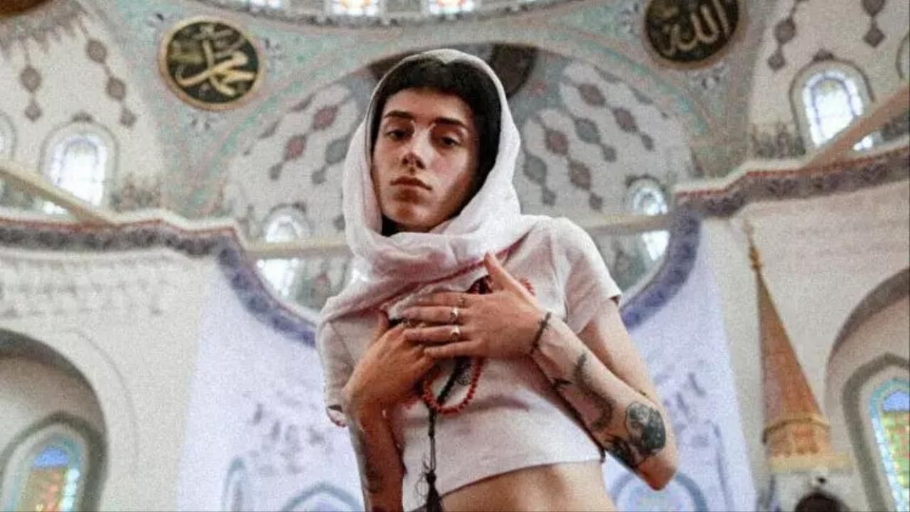 Camide skandal: O görüntülere tepki yağdı! 4