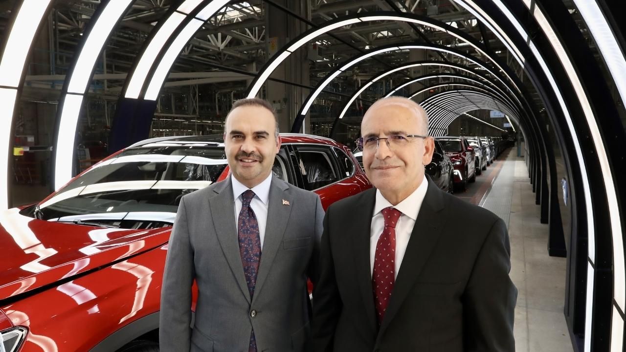 Bakanlar Togg üretim merkezini ziyaret etti! 3