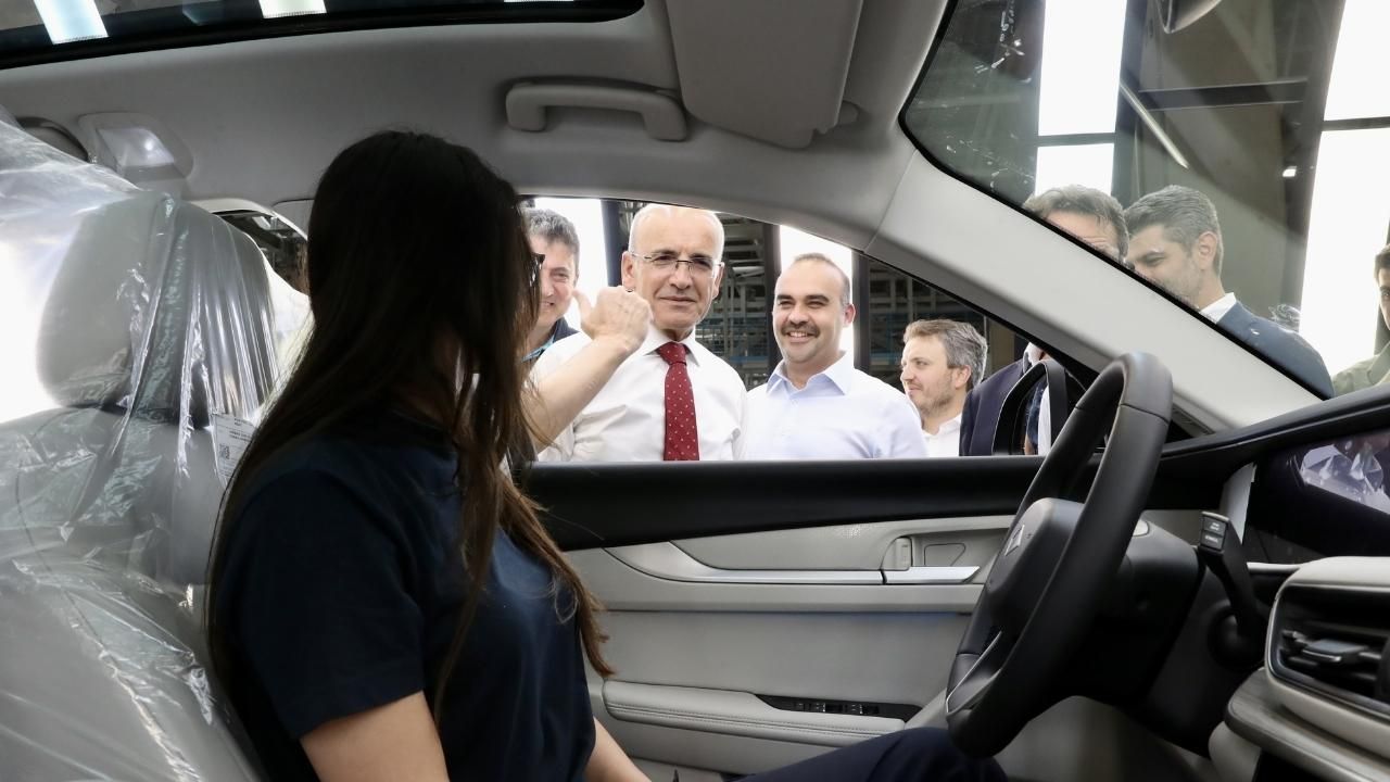 Bakanlar Togg üretim merkezini ziyaret etti! 1