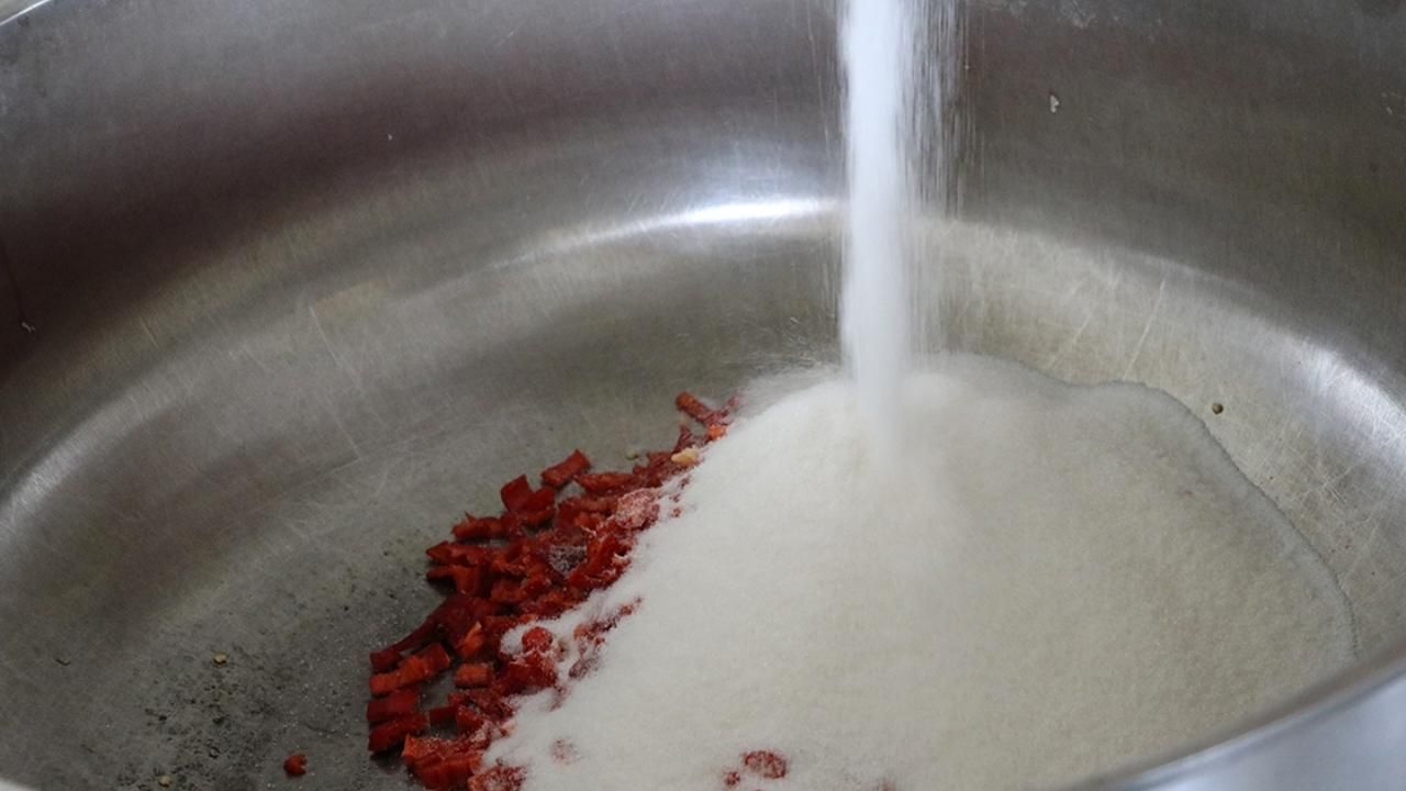 Reçelin en acı hali: Acı biber reçelini denediniz mi? 3