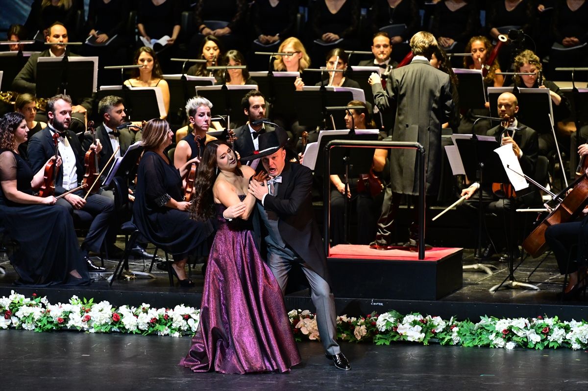 İDOB sezona özel opera ile merhaba dedi! 6