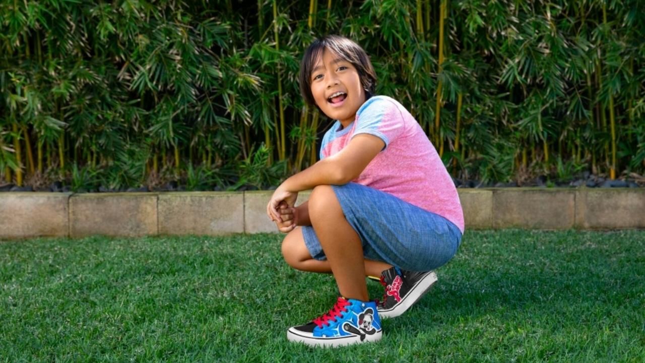 Dünyanın en çok kazanan sosyal medya fenomenleri belli oldu! 17