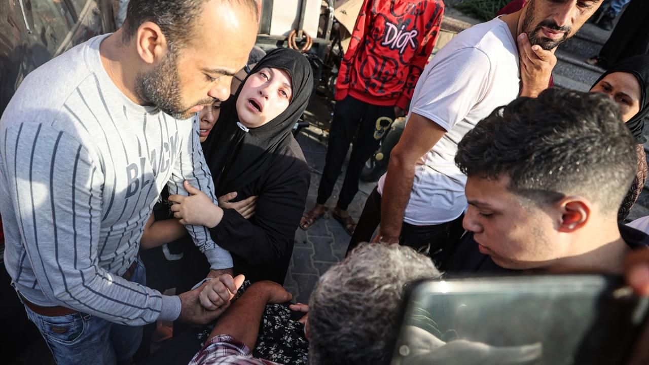 Gazze'de saldırıların 11. günü: Hastane bahçesi cesetlerle doldu 7