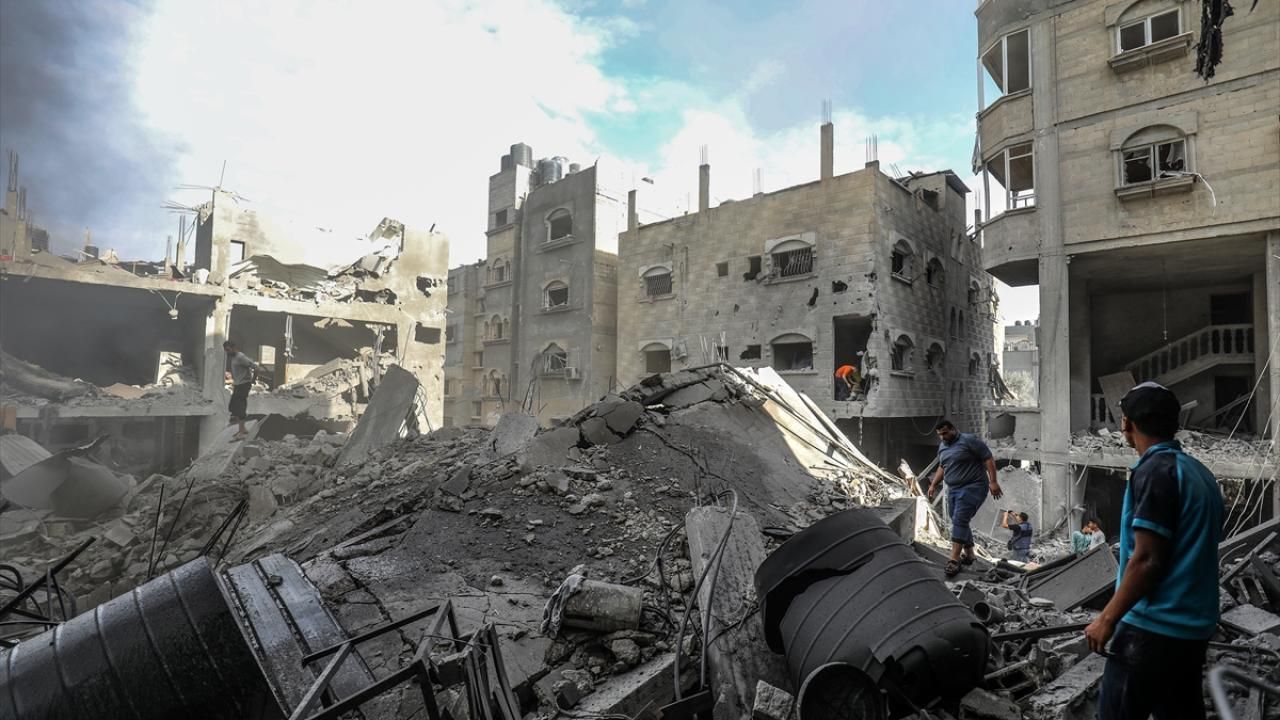 İsrail'in Gazze'ye saldırıları sürüyor 10