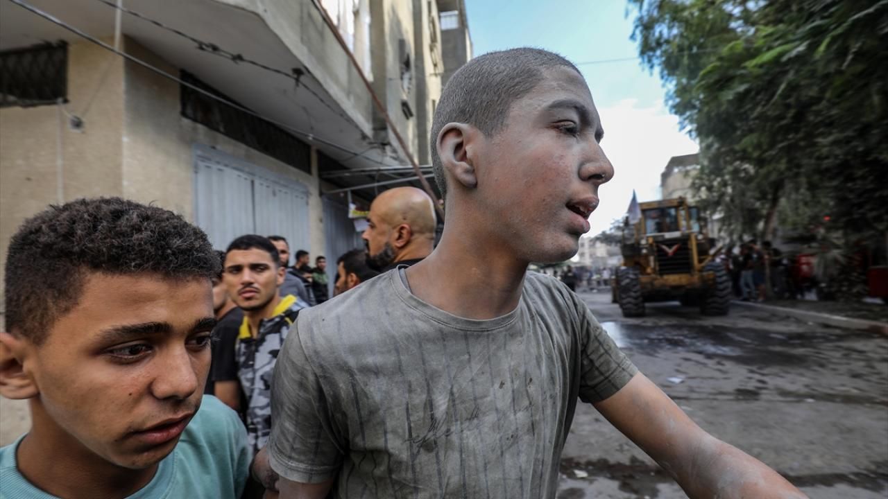 İsrail'in Gazze'ye saldırıları sürüyor 15