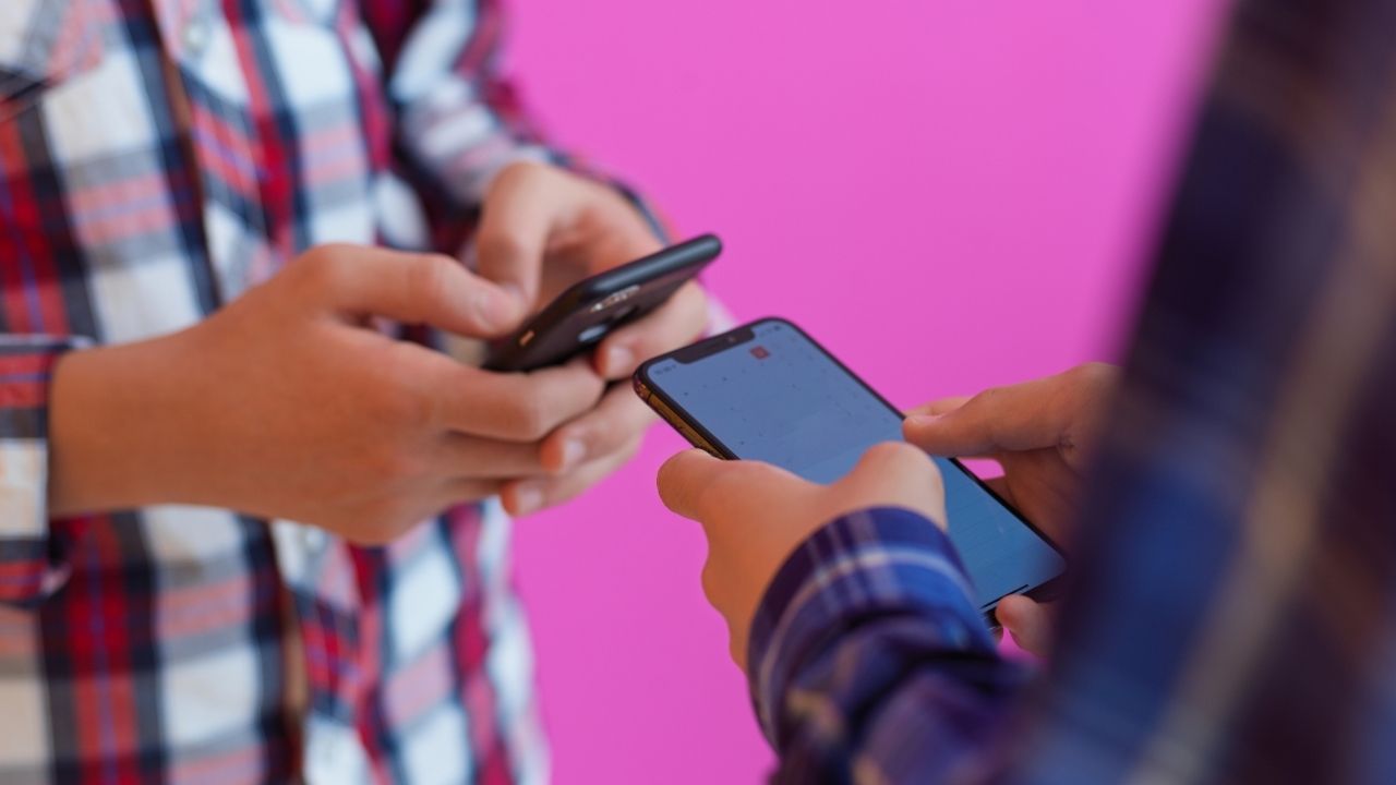 Gençlere vergisiz telefon için başvurular başladı! İşte öne çıkan modeller... 5