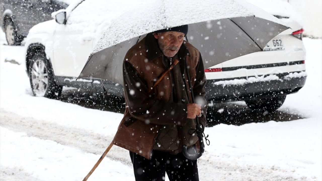 Doğu Anadolu'da kar ve soğuk hava etkili oluyor 3