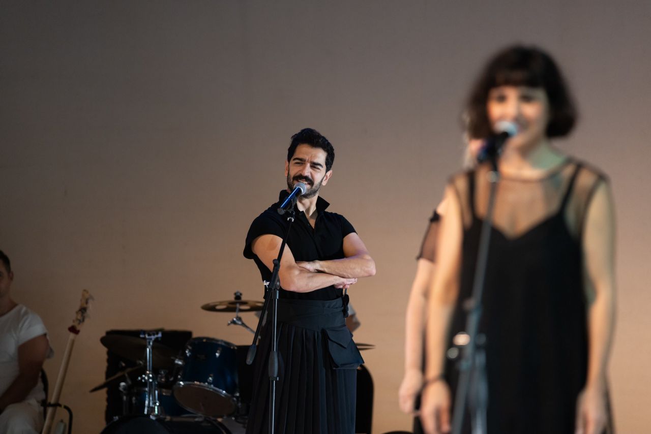 BBT'den yeni oyun: Flu Lysistrata 7