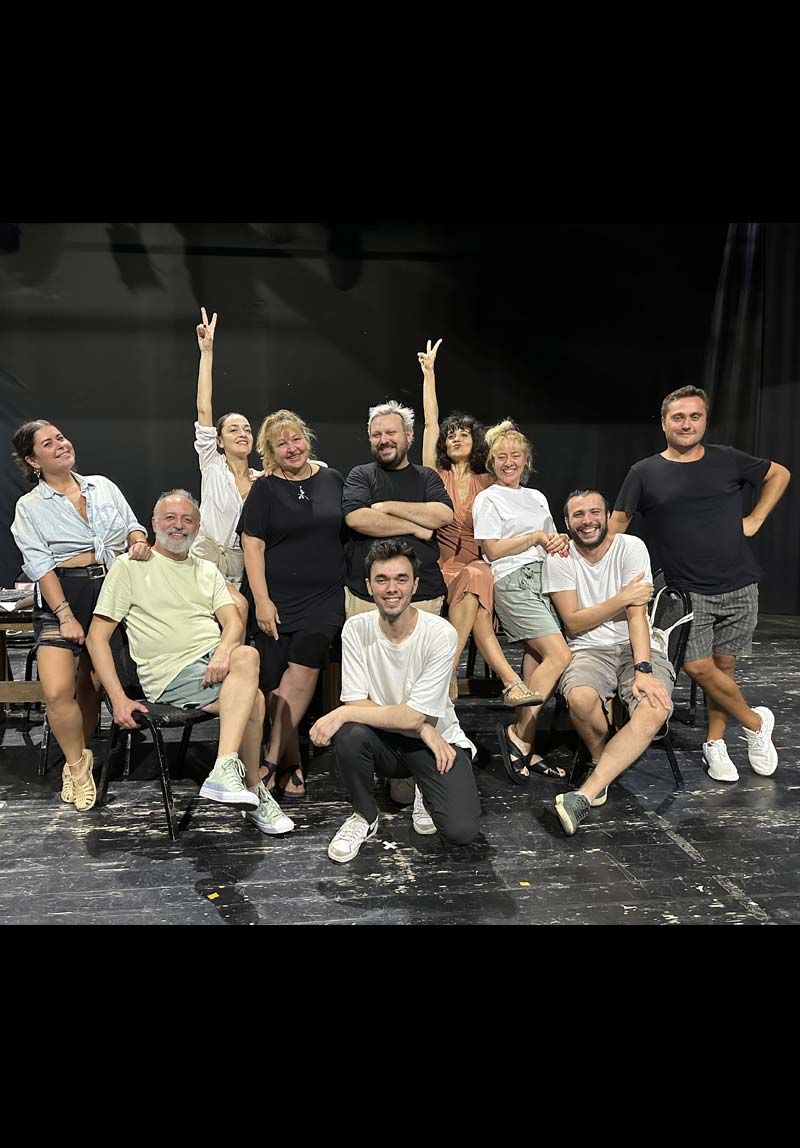 BBT'den yeni oyun: Flu Lysistrata 11