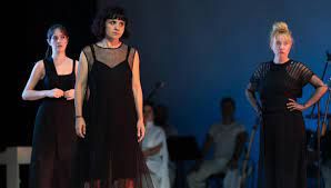 BBT'den yeni oyun: Flu Lysistrata 13