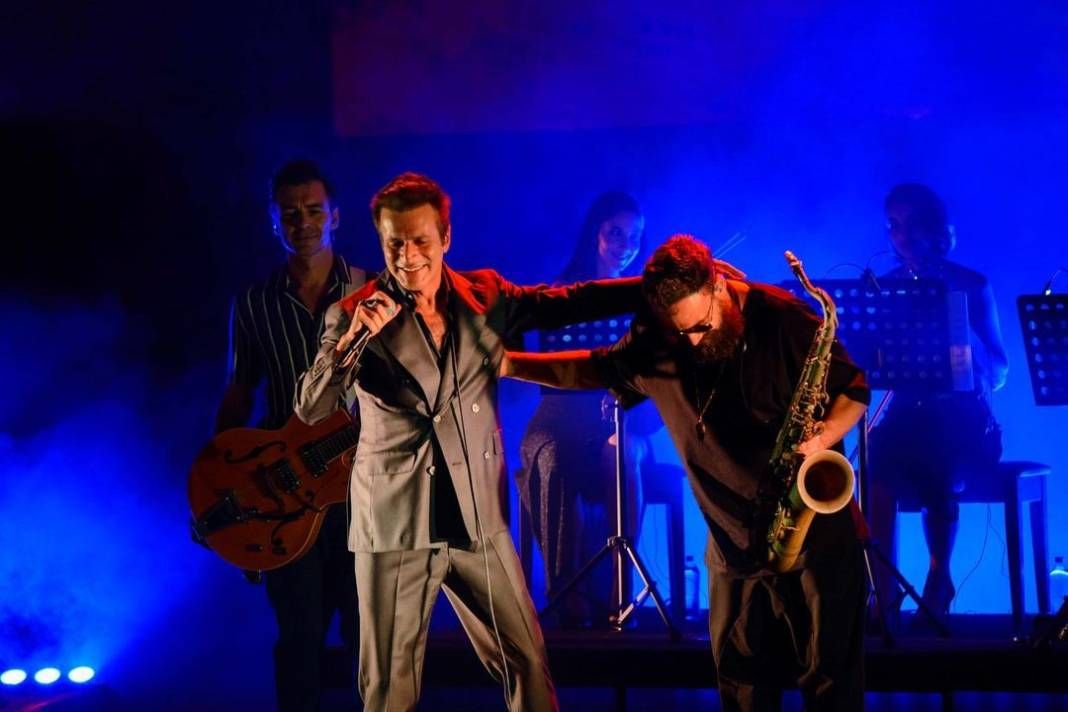 Ünlülerin yılbaşı ücretleri dudak uçuklattı 1