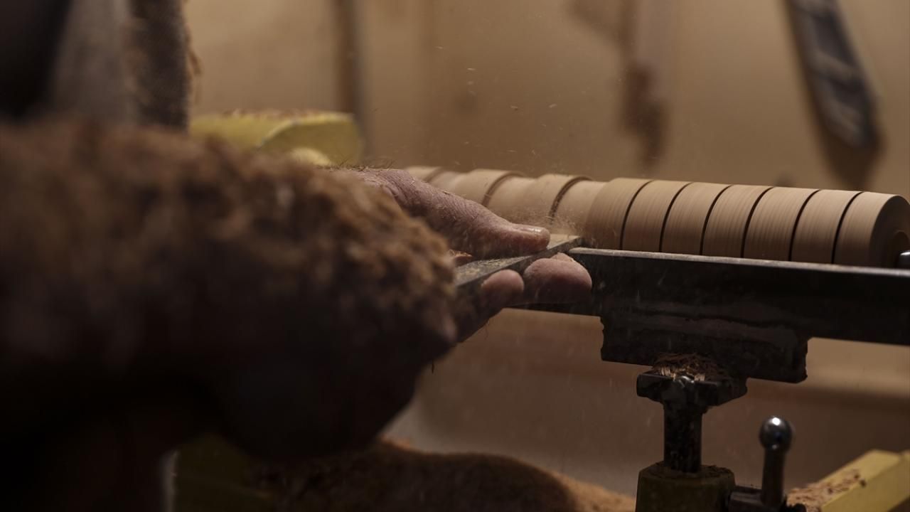 30 yıllık ahşap oyuncak ustası sıfır atığa destek oluyor 4