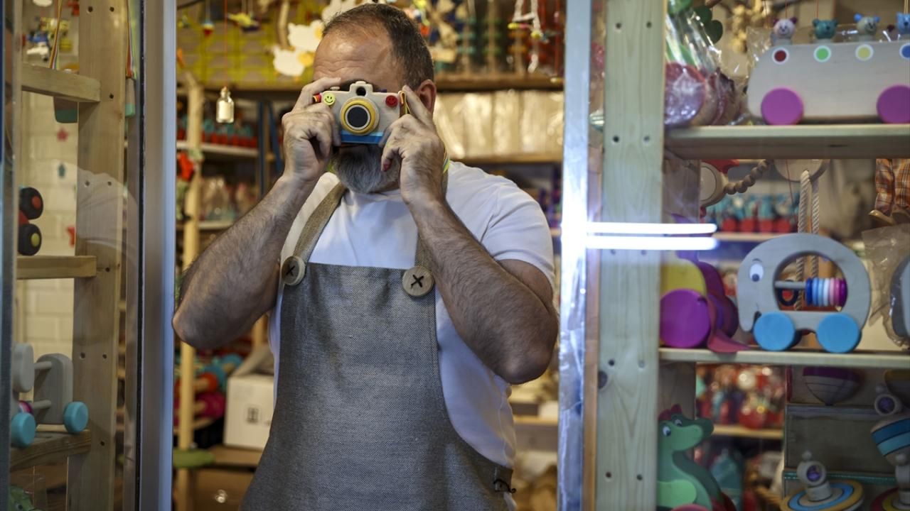 30 yıllık ahşap oyuncak ustası sıfır atığa destek oluyor 13