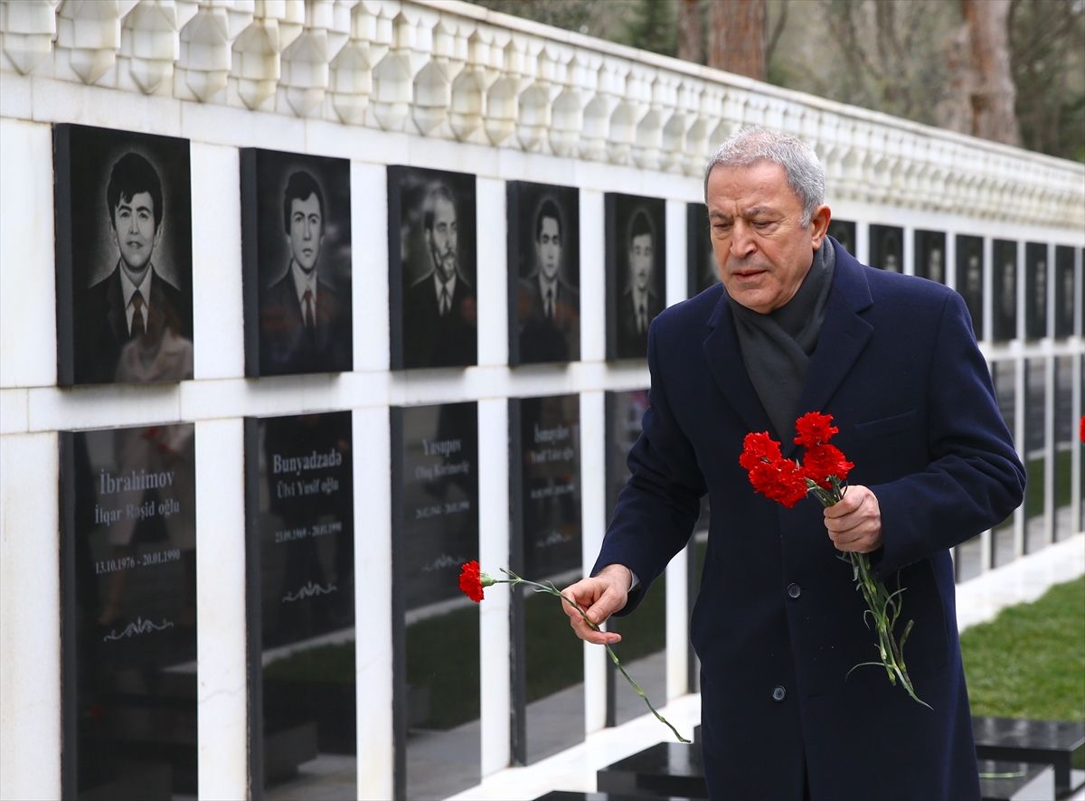 Akar: “Tek yumruk, tek yürek, tek ordu” 9