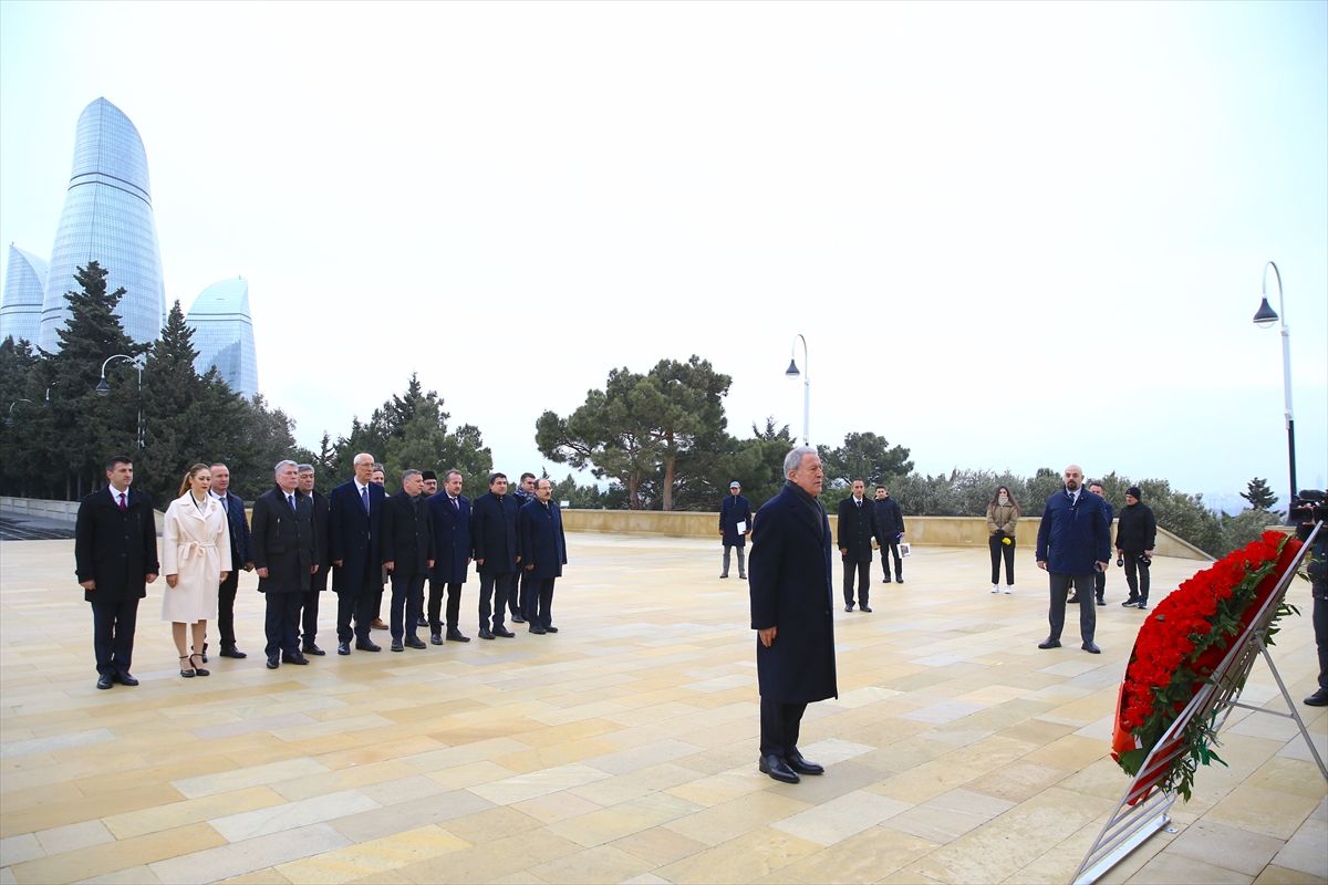 Akar: “Tek yumruk, tek yürek, tek ordu” 7