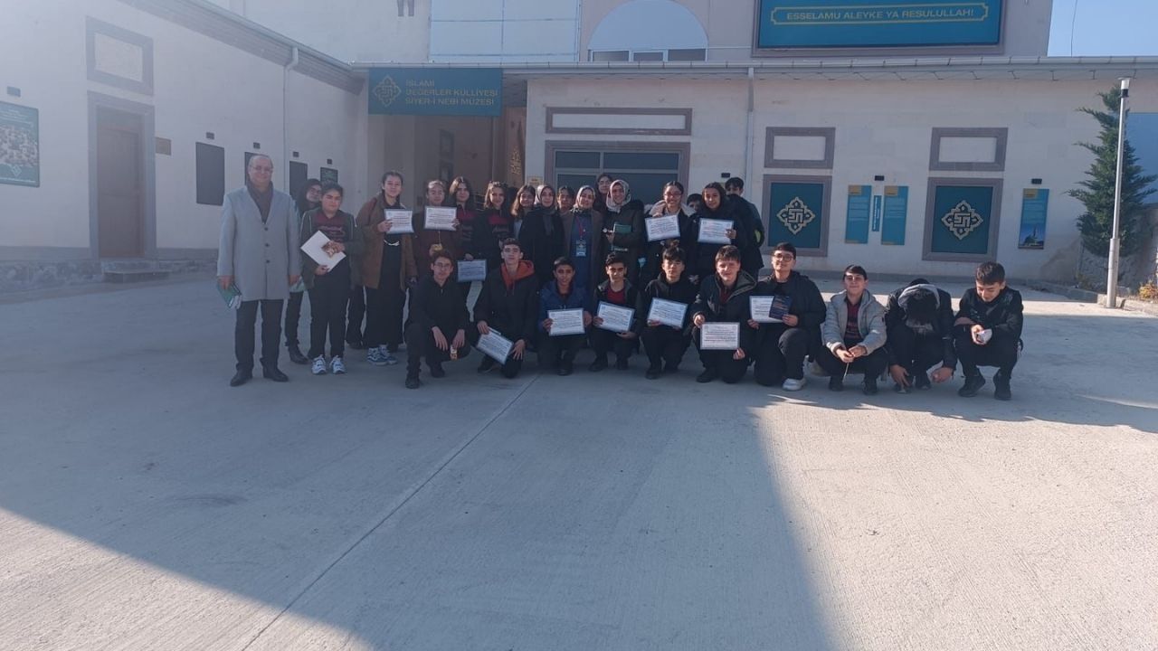 İslami Değerler Külliyesi'ni 4 ayda kaç kişi ziyaret etti? 4