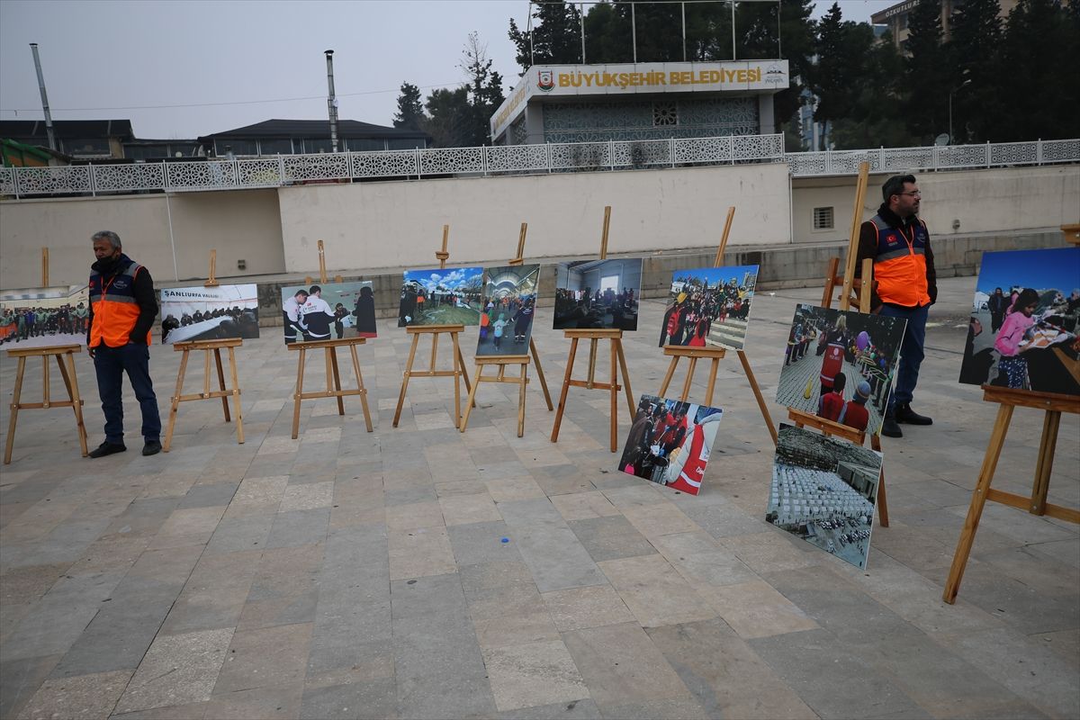Yaşamını yitiren öğrenciler sınıflarında anıldı! 2