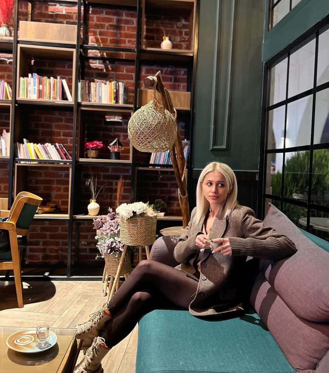 Diyarbakır'da güzelliğiyle büyüleyen muhtar adayı! 2