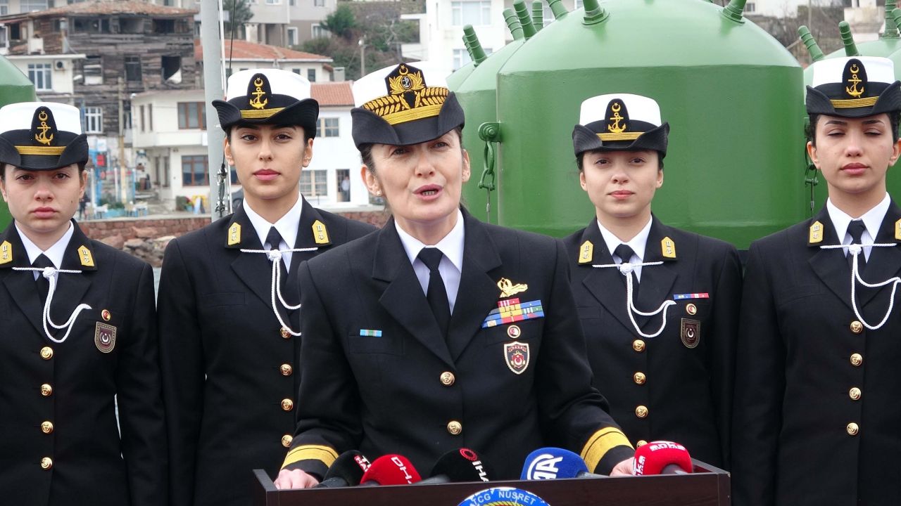 Türkiye'nin ilk kadın amirali Gökçen Fırat 3