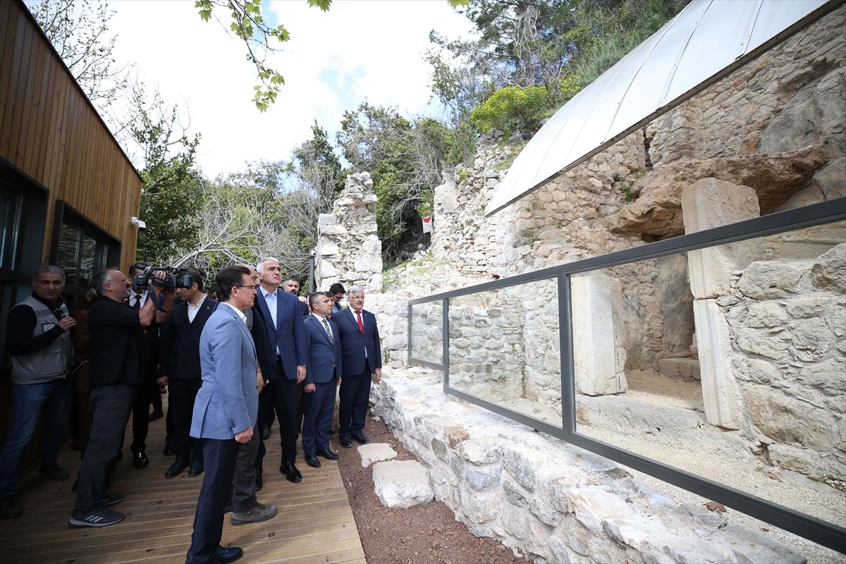 Yenilenen Olympos Antik Kenti'nin açılışı gerçekleştirildi 8