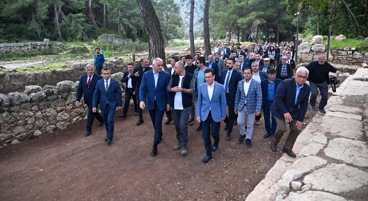 Yenilenen Olympos Antik Kenti'nin açılışı gerçekleştirildi 5