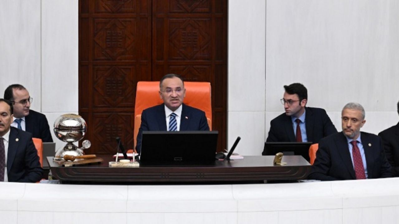 Anayasa çalışmaları bayramdan sonra başlıyor! 6