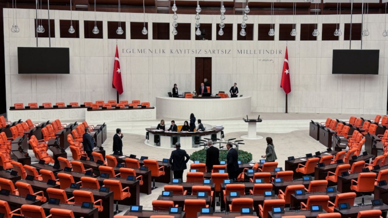 Anayasa çalışmaları bayramdan sonra başlıyor! 1