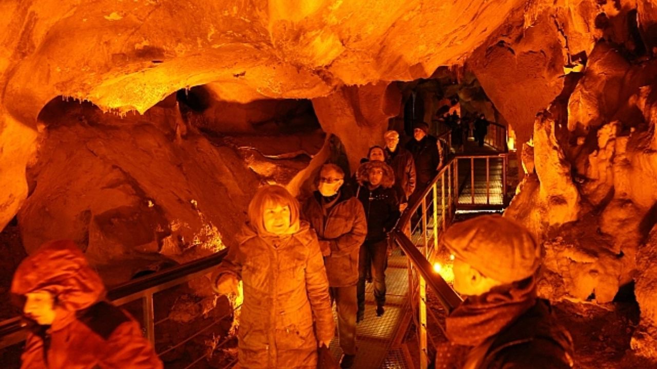 5 Milyon yıllık Tulumtaş Mağarası nerede? 4