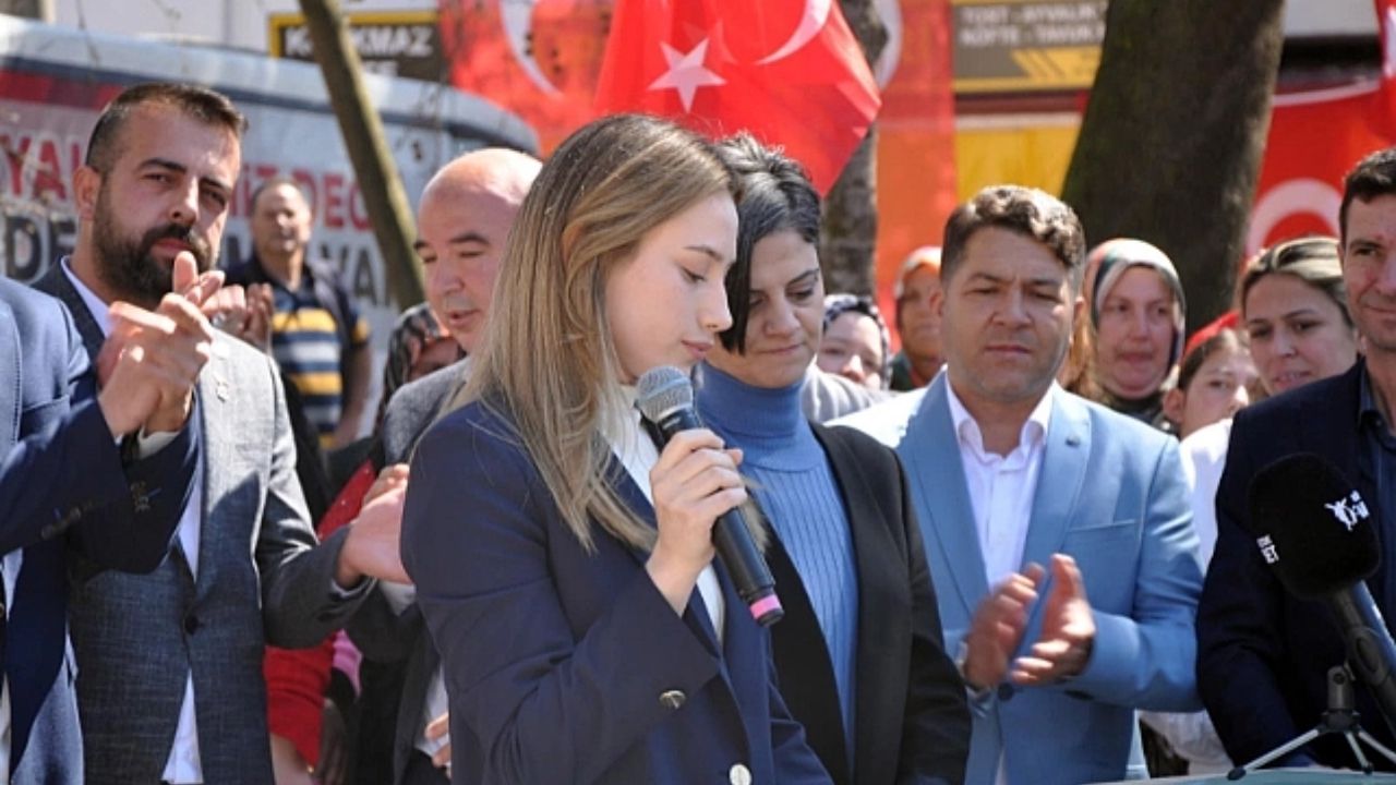 Türkiye’nin en genç belediye başkanı olan Zeynep Çelik kimdir? 5