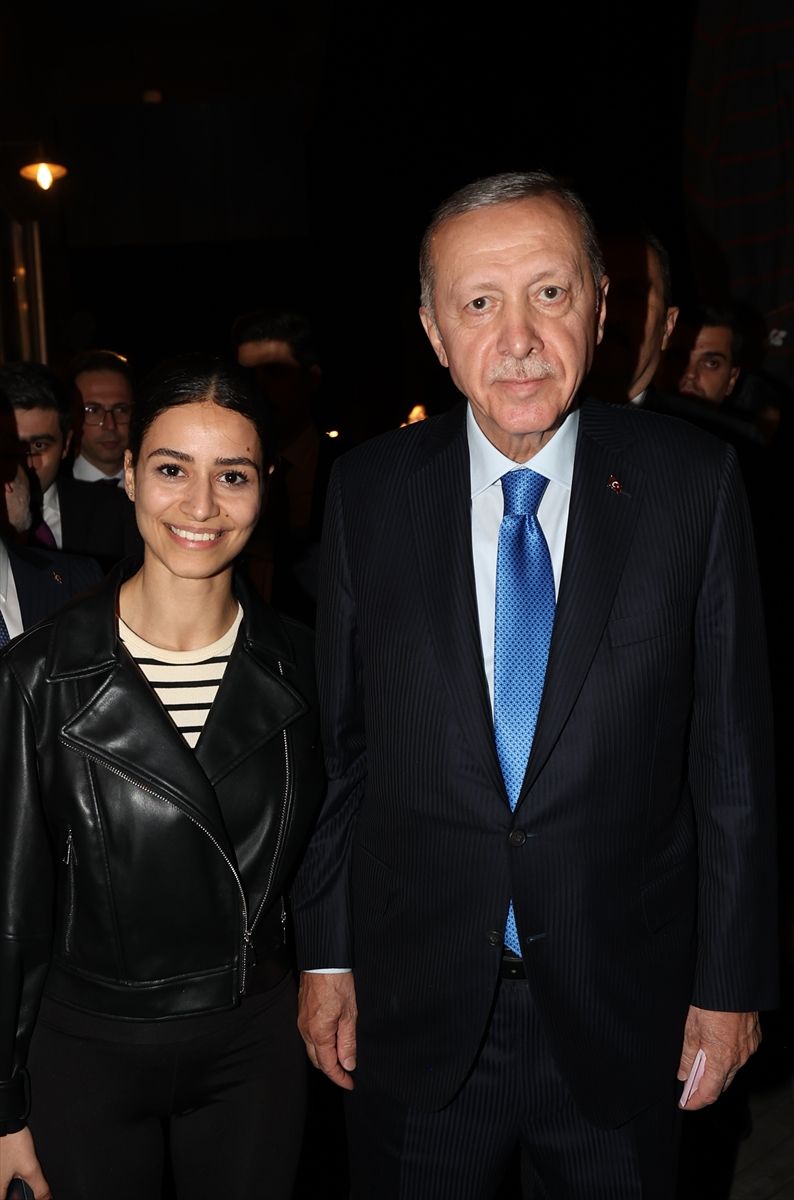 Cumhurbaşkanı Erdoğan, gençlerle bir araya geldi! 10