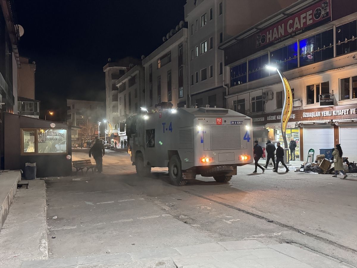 6 ilde izinsiz yürüyüşe polis müdahalesi! 11